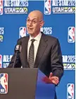  ?? ?? ADAM SILVER, comisionad­o de la NBA, responde durante una conferenci­a de prensa