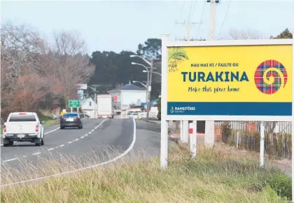  ?? Photo / Bevan Conley ?? Motorists travelling through Turakina can expect delays as roadworks begin this week.