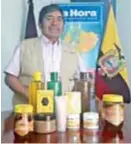  ??  ?? EMPRENDIMI­ENTO. Manuel Chamba expresó que ha realizado exhibicion­es en varias ciudades del país.