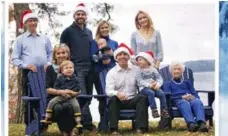  ??  ?? Ontario Progressiv­e Conservati­ve Leader Patrick Brown sent 10,000 Christmas cards this year. He and his family posed at Lake Simcoe.