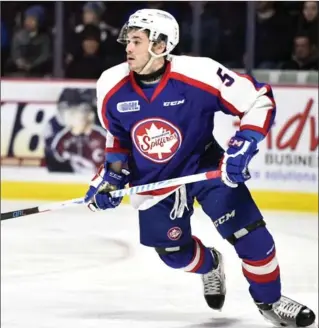  ?? AARON BELL, OHL IMAGES ?? Waterdown native Austin McEneny is playing for a Memorial Cup with the Windsor Spitfires.