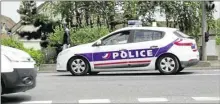  ??  ?? Prévenir la police qui fera le reste…