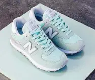  ??  ?? New Balance