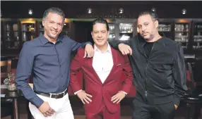  ?? ?? Los teatristas Rafael Morla, Francis Cruz y Fausto Rojas durante el encuentro de prensa, el martes, en el bar del Teatro Nacional.