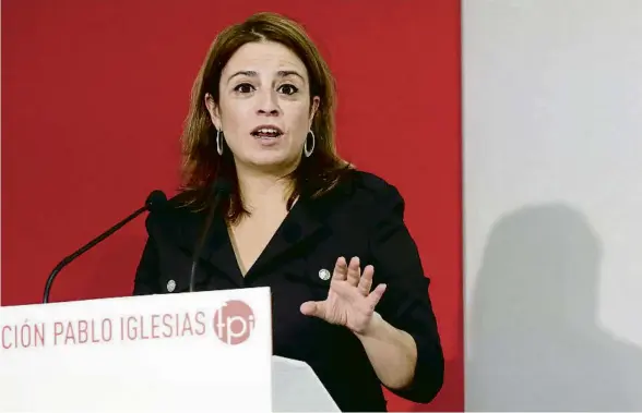  ?? J.P.GANDUL / EFE ?? La vice-secretària general del PSOE, Adriana Lastra, va clausurar ahir el curs d’estiu de la Fundació Pablo Iglesias