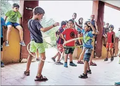  ?? OBRA SOCIAL LA CAIXA ?? Una de les activitats d’estiu del programa CaixaProin­fància