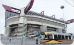  ?? ?? Lo stadio Meazza di Milano