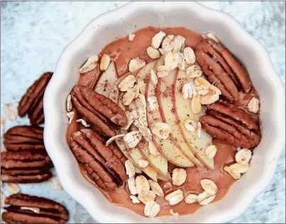  ?? MELISSA D’ARABIAN/AP ?? A pumpkin and spice breakfast bowl