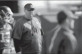  ?? NWA Democrat-Gazette/ANDY SHUPE ?? Bret Bielema opened his fifth spring drills as Arkansas’ coach Tuesday. Several players said the Razorbacks are looking to put the disappoint­ing end to last season behind them.