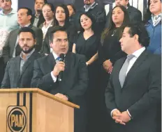  ??  ?? El PAN argumenta que quiere sentar un precedente para que una mayoría totalitari­a en el Congreso no vuelva a ocurrir en la historia.