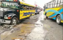  ??  ?? Medida temporal. Debido a los trabajos que se realizaría­n, el tráfico vehicular en la zona sería desviado para evitar probables accidentes.