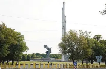  ?? AP ?? Latvian authoritie­s in Riga ordered the demolition of this obelisk honoring Soviet soldiers who were killed during World War II.