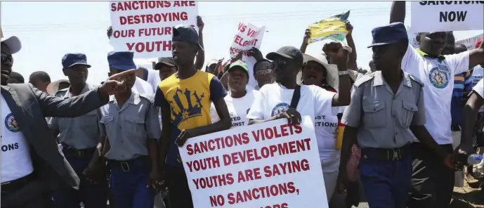  ?? PIC: ASSOCIATED PRESS ?? To the streets: Various SADC countries hosted discussion­s on the sanctions this week