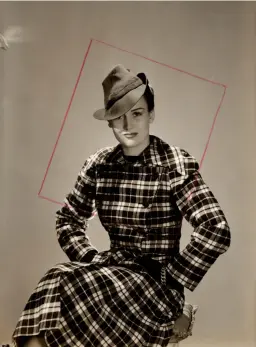  ?? ?? PORTRAIT DE LEE MILLER, Chapeaux Pidoux (avec marque de recadrage originale de Vogue Studio), Londres Angleterre (1939).