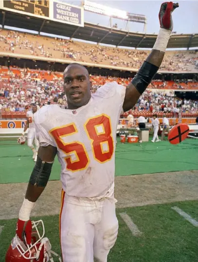  ?? Associated Press ?? Derrick Thomas finished with double-digit sacks in seven of his 11 seasons. A dominant pass-rusher, he once recorded seven sacks in a game.