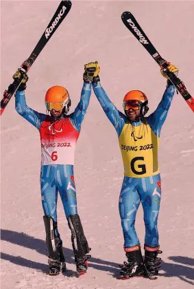  ?? ?? In pista
Da sinistra Giacomo Bertagnoll­i e la guida Andrea Ravelli dopo la prova di slalom