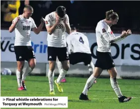  ?? Phil Mingo/PPAUK ?? Final whistle celebratio­ns for Torquay at Weymouth