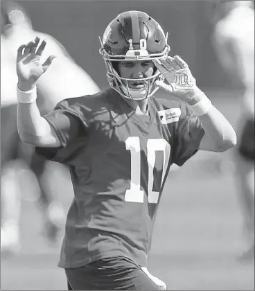  ?? ADAM HUNGER/AP ?? Giants quarterbac­k Eli Manning, who has won two Super Bowl rings, is in the final year of his contract.