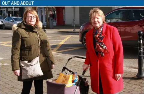  ??  ?? Frances Kehoe and Dolores Hanlon on Gorey’s Main Street.