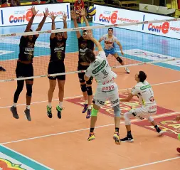  ??  ?? Superlega Vittoria senza patemi in tre set per Padova sulla Tonno Callipo