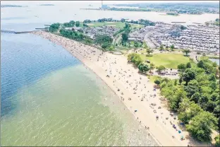  ?? Patrick Sikes / For Hearst Connecticu­t Media ?? A bill that would have banned Connecticu­t municipali­ties from imposing high fees that restrict many out-of-towners from using public beaches will not move forward this year.