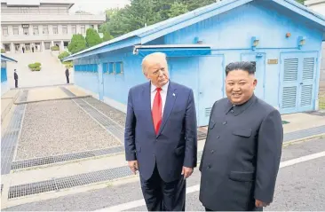  ?? [ Reuters ] ?? Donald Trumps Besuch des koreanisch­en Grenzpunkt­s Panmunjom im Juni wurde von Nordkoreas Diktator, Kim Jong-un, als Zeichen der Schwäche gedeutet.