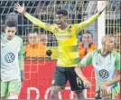  ?? FOTO: EFE ?? Isak El sueco fue el ‘9’ del Dortmund