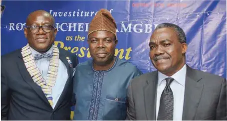  ??  ?? L-R: New President, Rotary Club of Ikoyi, Mr. Isichei Osamgbi; Immediate Past President of the club, Mr. Dele Ojogbede; and Chairman of the occasion, Mr. Alban-Ofili-Okonkwo, at the investitur­e of Osamgbi, as the 33rd President of Rotary Club of Ikoyi...