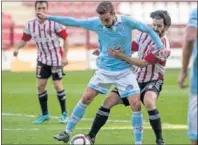  ??  ?? EN PLAYOFF. El Celta B visita Tajonar en la zona alta.