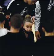  ?? ERIC GAY — THE ASSOCIATED PRESS, FILE ?? Spurs assistant coach Becky Hammon calls a play during a timeout in the second half of the team’s game against the Lakers on Dec. 30 in San Antonio.