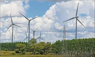  ??  ?? PARQUES. Tienen contratos de venta de energía con UTE, además de que el ente es socio en ellos.