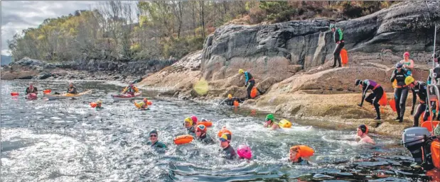  ?? Photo: Simon Willis ?? Swimmers set off on the Loch Sunart event.