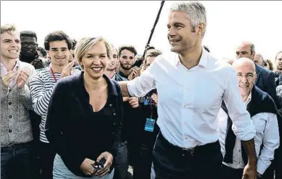  ?? PHILIPPE DESMAZES / AFP ?? Laurent Wauquiez (derecha), junto a la destituida Virginie Calmels en una imagen del pasado septiembre