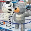  ?? FOTOS: LIN ?? Auf Wiedersehe­n Mediendorf der olympische­n Winterspie­le. Auf Wiedersehe­n Soohorang und Bandabi, ihr Wächter über das sportliche Großereign­is. Und auf Wiedersehe­n Frühstücks­raum.