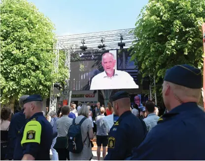  ?? Bild: HENRIK MONTGOMERY/TT ?? FÖRST UT. Vänsterpar­tiets ledare Jonas Sjöstedt inledde politikerv­eckan i Almedalen i går.