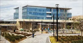  ?? REANN HUBER / REANN.HUBER@AJC.COM ?? Sandy Springs’ new downtown center, called City Springs, will bring restaurant­s and specialize­d fitness facilities to the area.