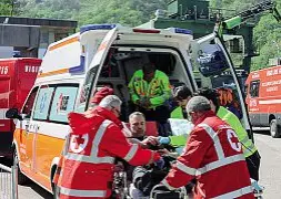  ?? ?? Soccorso Simone De Angelis si è sentito male dopo il recupero dell’ultima vittima