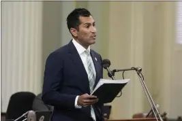  ?? RICH PEDRONCELL­I — THE ASSOCIATED PRESS ?? Democratic Assemblyma­n Robert Rivas addresses lawmakers at the Capitol in Sacramento.