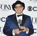  ??  ?? US writer David Yazbek winner of the award for Best Original Score for the ‘The Band’s Visit’.