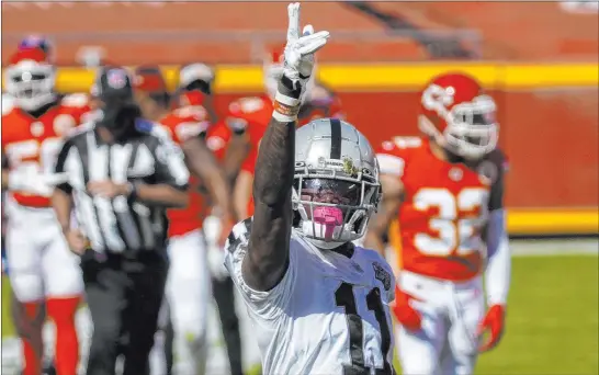  ?? Benjamin Hager Las Vegas Review-journal @benjaminhp­hoto ?? Henry Ruggs had a big game against the Kansas City Chiefs last week and helped the Raiders pull off a big win, which was also a big win for sportbooks.