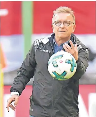  ?? FOTO: HUEBNER/KLEIN ?? Wieder im Spiel: Norbert Meier übernimmt in Uerdingen erneut einen NRW-Verein.