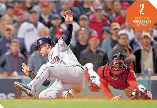  ?? ?? michael brantley llegó barrido a la registrado­ra en la novena entrada dentro del rally que armaron ante la serpentina de casa.