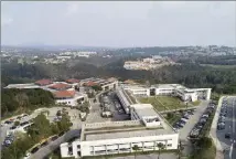  ??  ?? Commande de masque, aides aux entreprise­s, dépistage dans les Ehpad : autant de sujets abordés par les membres du bureau de la Casa, hier. (Photo archives drone S. B.)