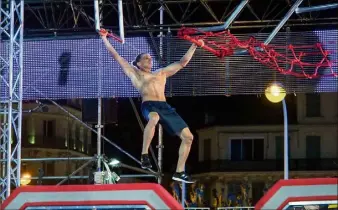  ?? (Photo Laurent Vu/TF) ?? L’Antibois Thomas Hubener va tenter de remporter la grande finale de l’émission de TF Ninja Warrior.