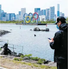  ?? FOTO: EUGENE HOSHIKO/DPA ?? 2022 würden keine Spiele mehr in Tokio stattfinde­n.