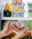  ?? ?? Always store pre-prepared salads in the fridge