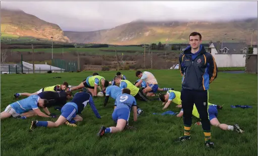  ?? Photo by Declan Malone ?? Jamie Finn at a training session with local footballer­s at Annascaul GAA pitch on Saturday.