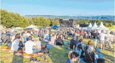  ?? FOTO: VERANSTALT­ER ?? Das Woodstocke­nweiler Festival findet zum sechsten Mal statt. Der Kartenvorv­erkauf hat bereits begonnen.