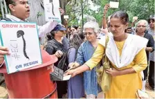  ?? K. MURALI KUMAR ?? People from various walks of life came together for the campaign on Saturday as part of which postcards were sent to the Election Commission of India seeking action against MCC violations and hate speeches during poll campaign.