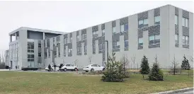  ?? MICHAEL MACDONALD / THE CANADIAN PRESS ?? The federal government says it has hired an extra 1,150 compensati­on employees at its main pay centre in Miramichi, N.B., above, and at regional satellite offices.